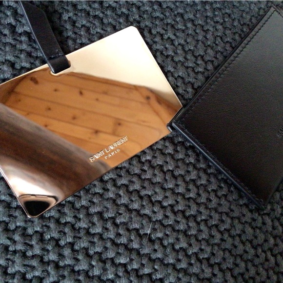 SAINT LAURENT
POCKET MIRROR AND 'FOR YOU' LEATHER CARD HOLDER - Picture 5 of 7
